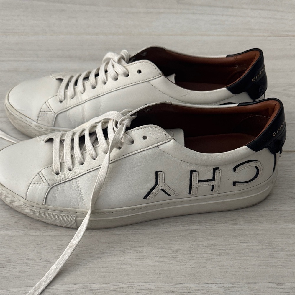 Givenchy White and Black Men's Sneakers size 42